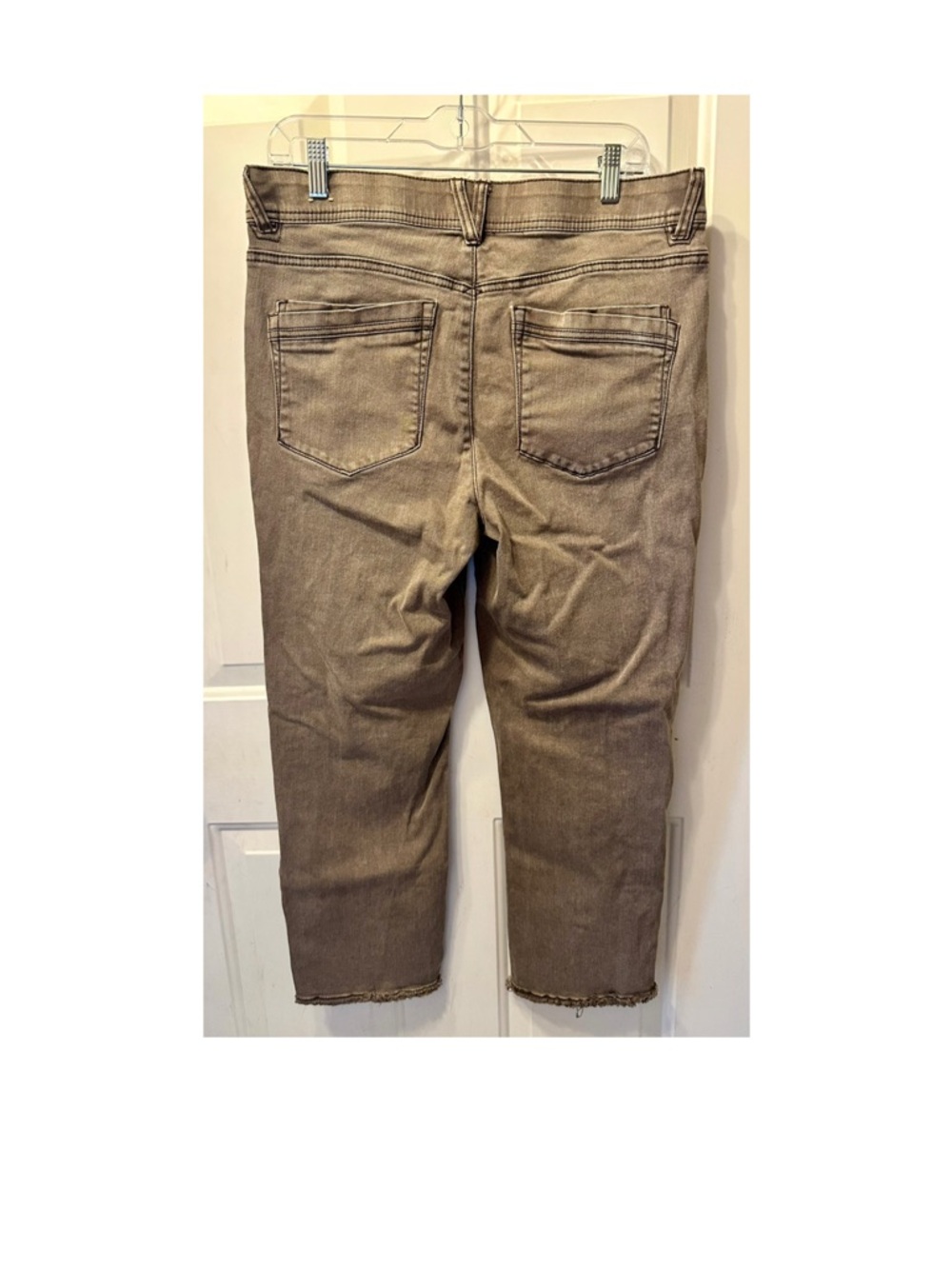 Democracy Straight Leg Jeans in Taupe - Picture 4 of 4